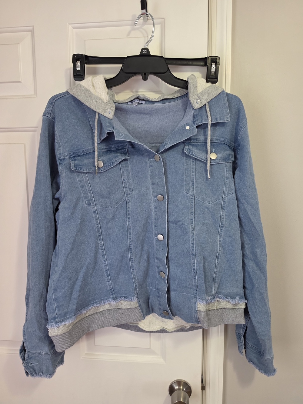 white birch Contrast Trim Denim Jacket with Gray Removable Hood 3x NWOT ptp 24